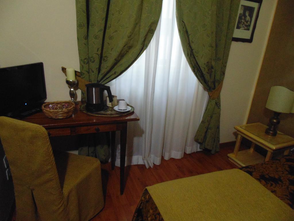 Bed & Breakfast Relais Dante E Beatrice 3*