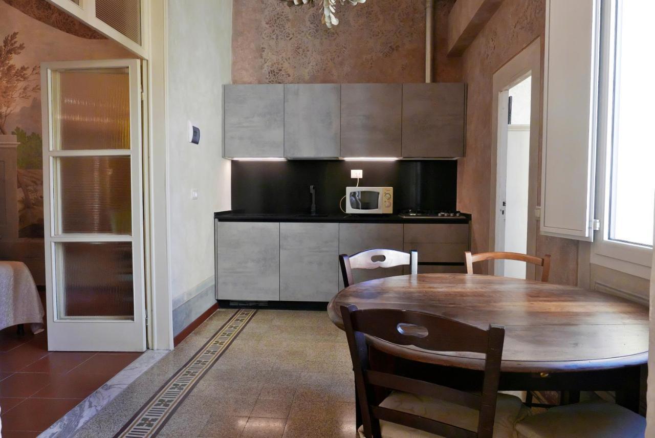 Oriuolo Apartment *