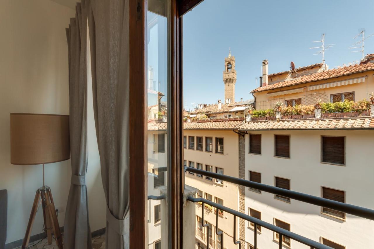 Santa Maria Balcony