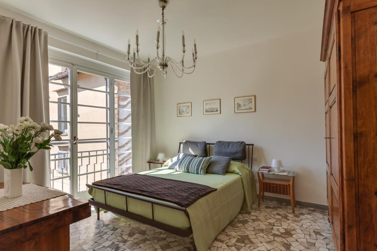 Santa Maria Balcony Apartment