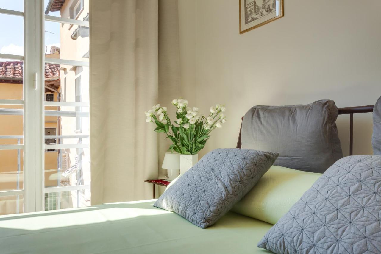 Santa Maria Balcony Apartment *