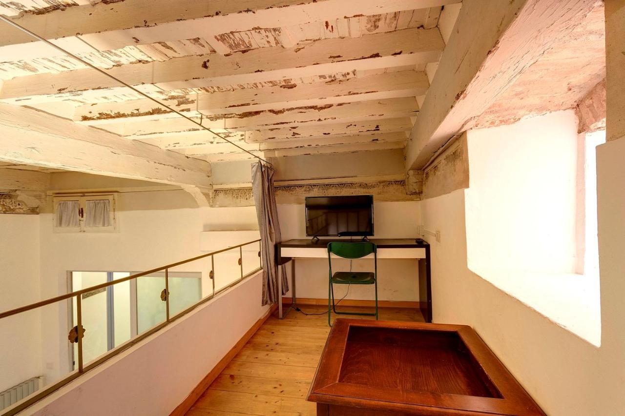 Apartment Pitti 24 *