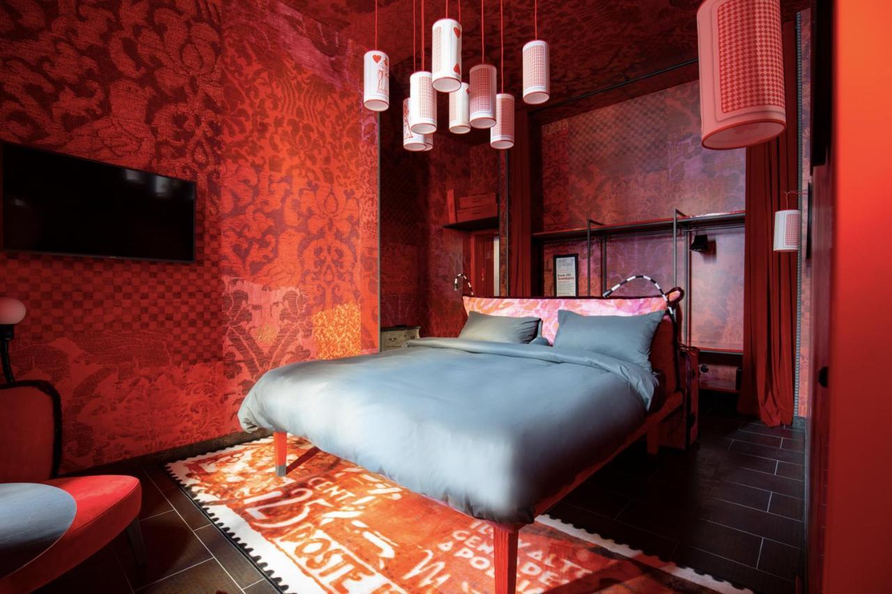 25hours Piazza San Paolino 4*