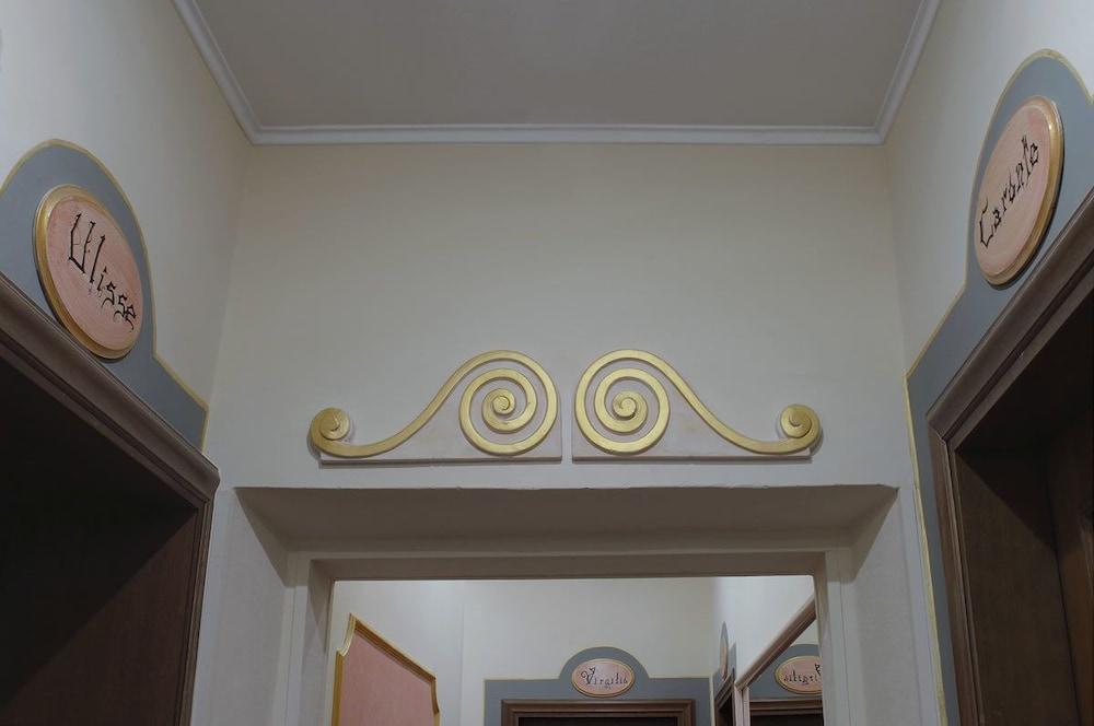 Bed & Breakfast Relais Dante E Beatrice 3*