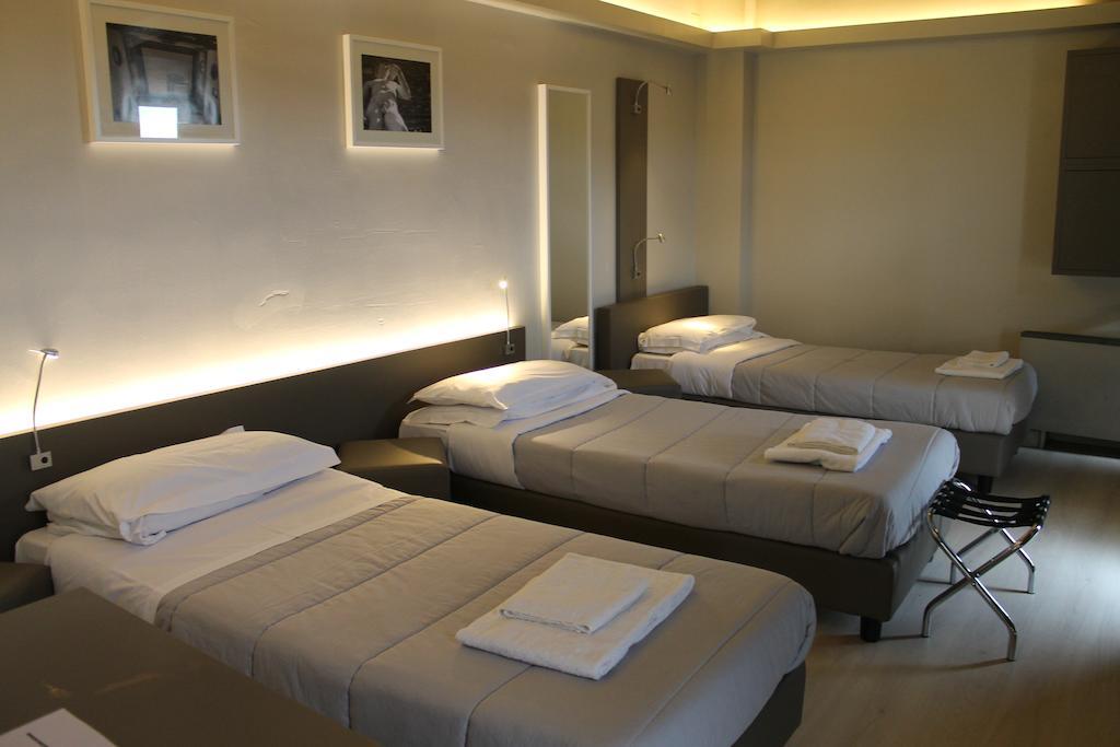 Hostel Plus *