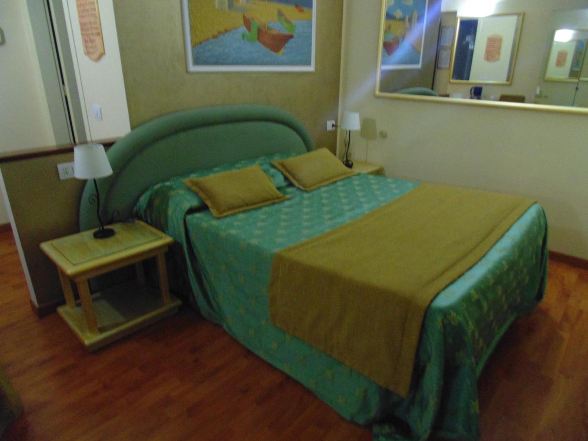 Bed & Breakfast Relais Dante E Beatrice 3*