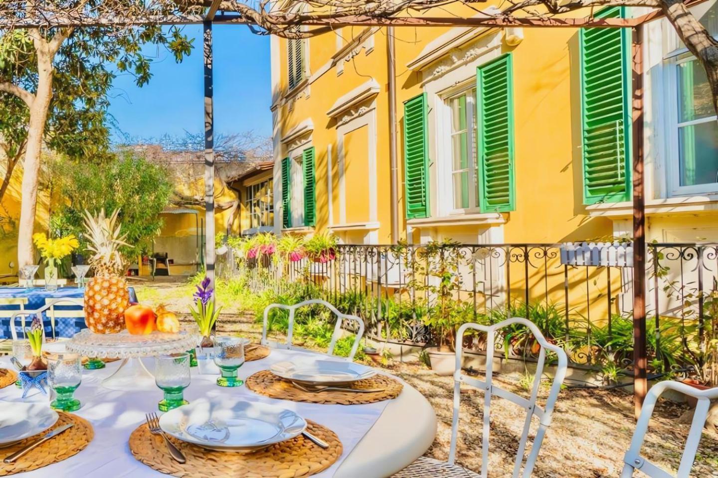 The Luxury Historic Palace Of Santa Croce Apartment *