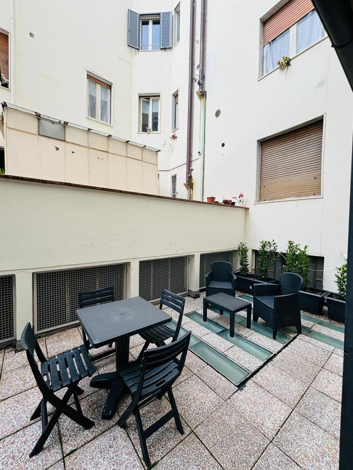 Alfieri Aparthotel *