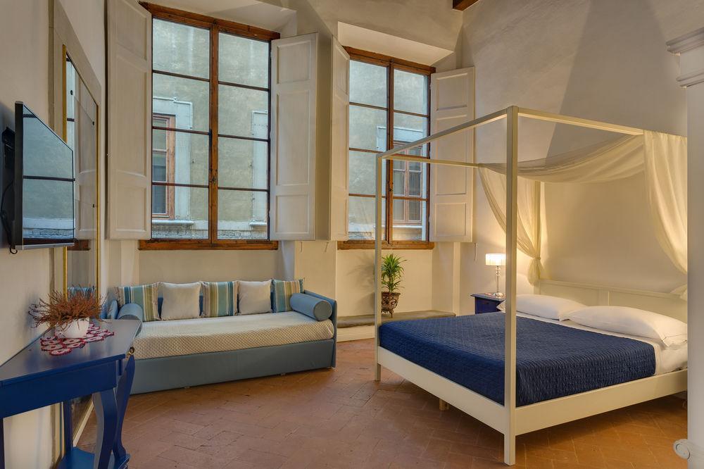 D'epoca Borgo Albizi Florence