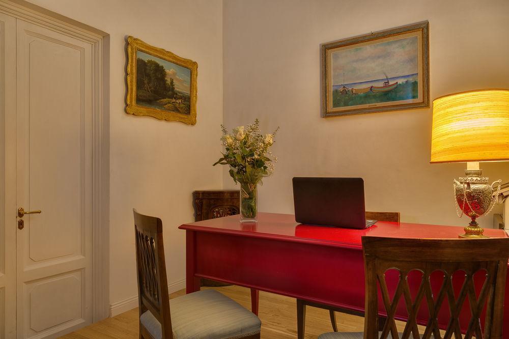 D'epoca Borgo Albizi Florence