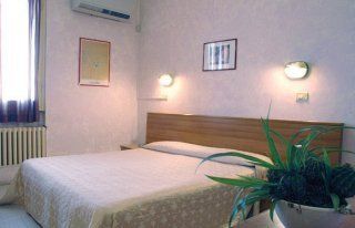 Hotel Derby 2*