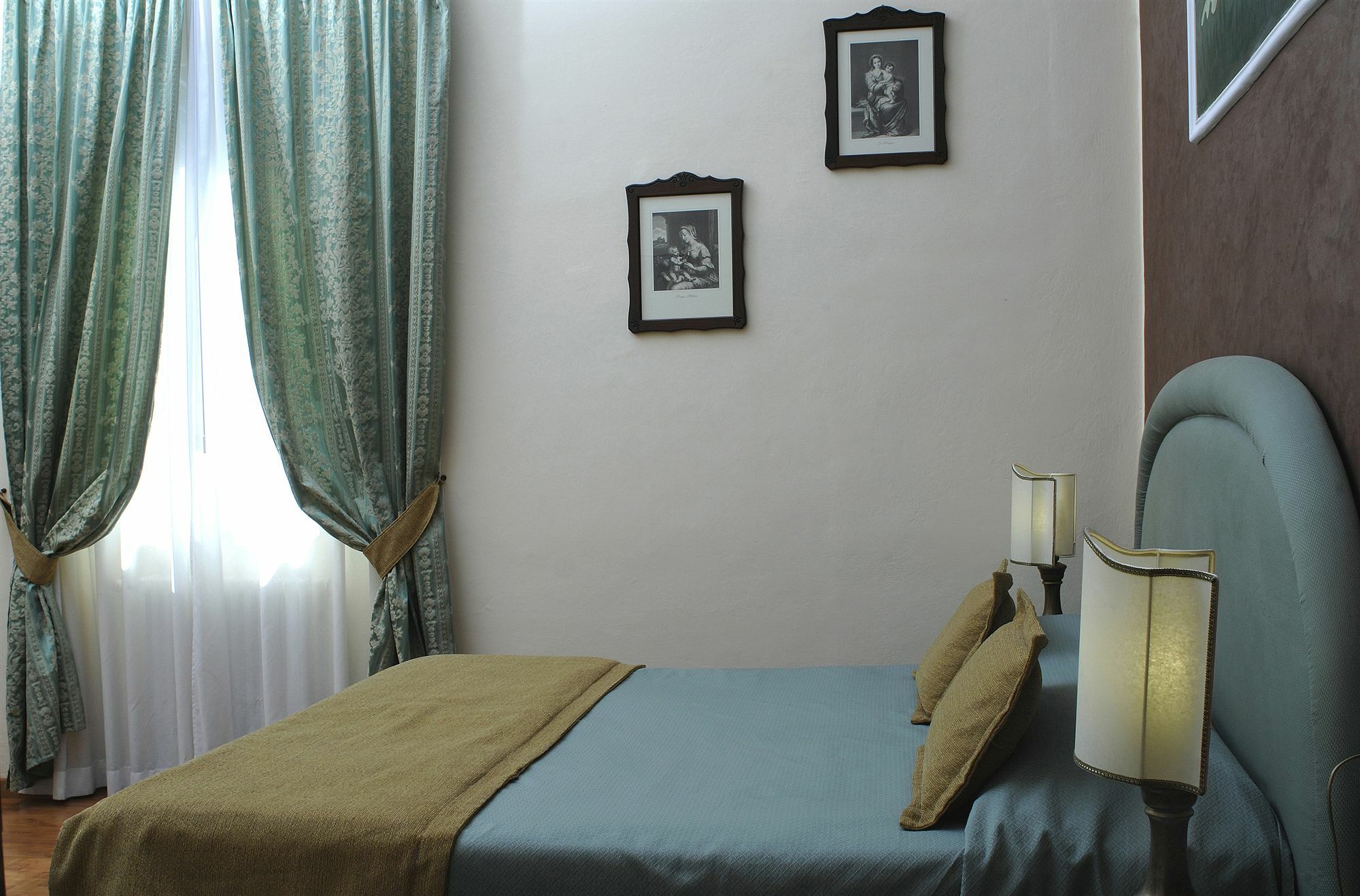 Bed & Breakfast Relais Dante E Beatrice Florence