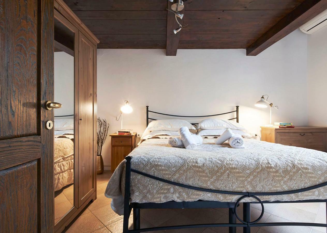 Great Apts Few Steps To The Duomo Apartment *