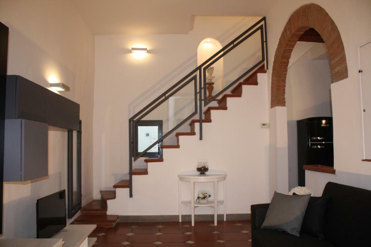 Apartment S.zanobi Courtyard House W/ Terrace Florence