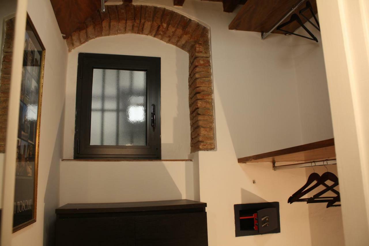 S.zanobi Courtyard House W/ Terrace Florence