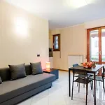 Comfortable Flat With Terraces