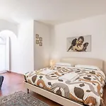 Torre Dei Giudi Apartments