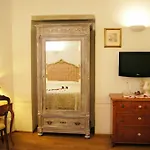 Melarancio Apartments