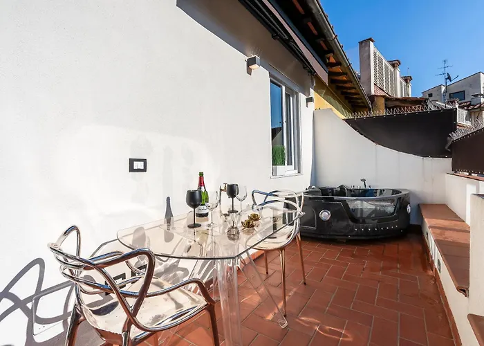 Ponte Vecchio Rooftop Terrace With Private Heated Jacuzzi