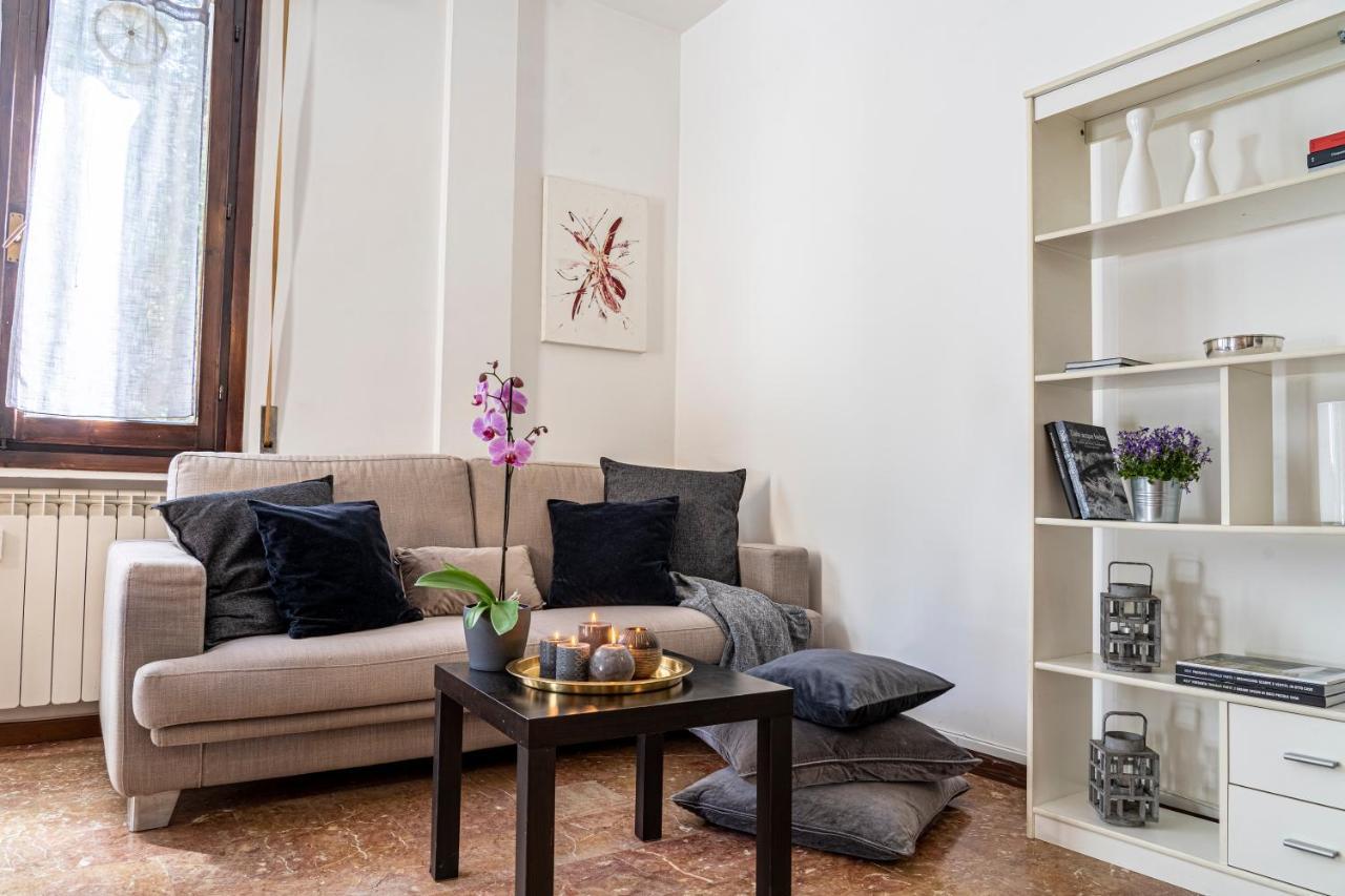 Cozy Roman With Parking Appartamento