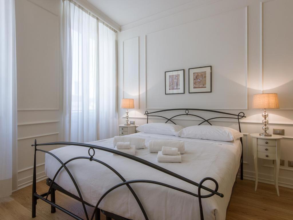 Dei Poeti & Bed & Breakfast 3*