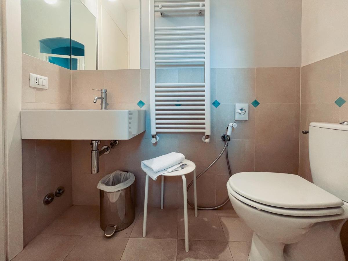 Azzi Hotel 3*