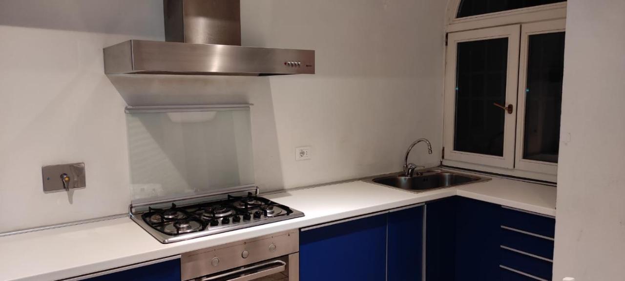 Guest house Top Position In *