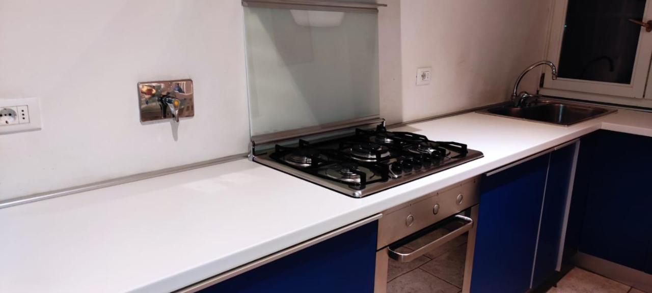 Guest house Top Position In *