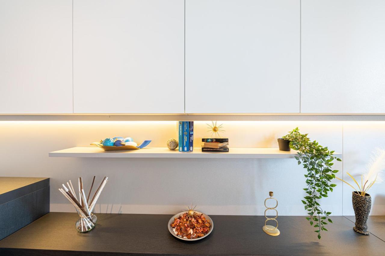 Centro Di Lussuoso Loft Con Grande Balcone *