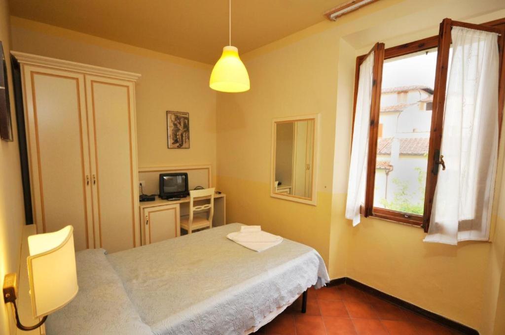 Hotel Azzi