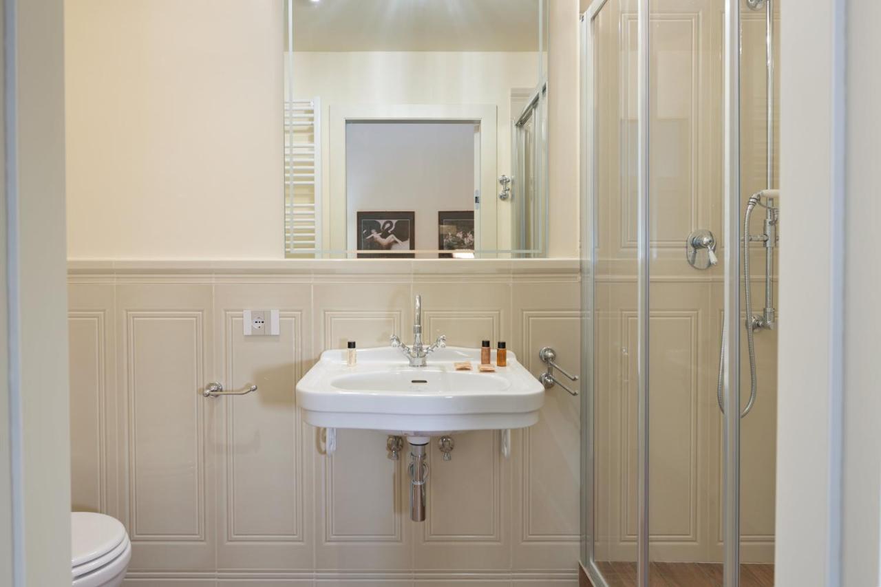 Residenza Mondragone Bed & Breakfast Florence
