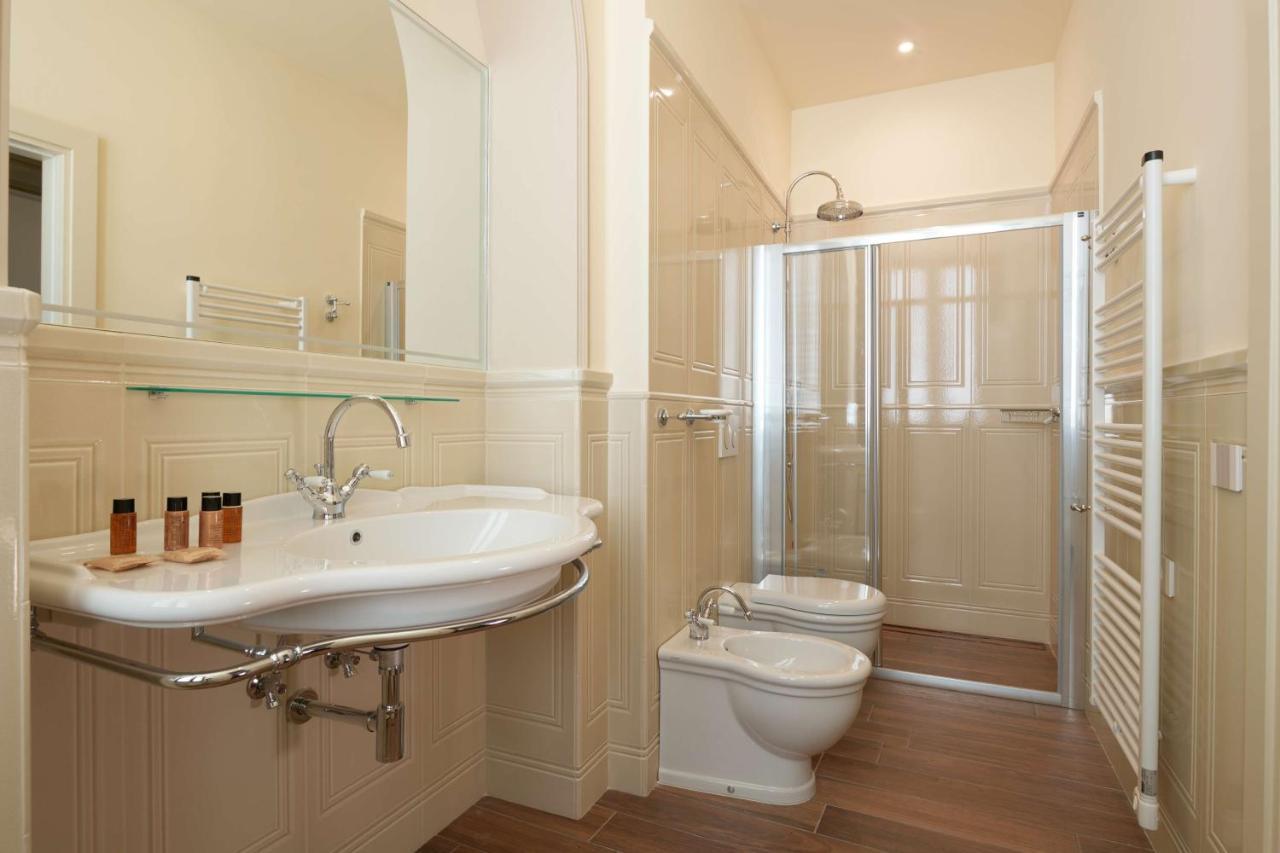 Residenza Mondragone Bed & Breakfast *