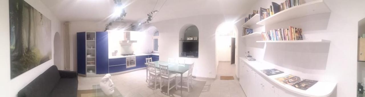Top Position In Guest house