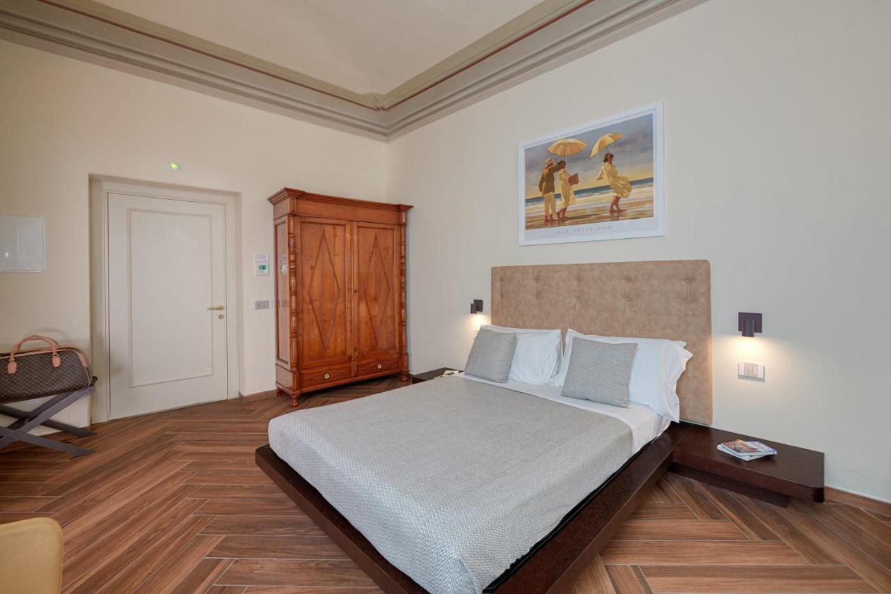 Residenza Mondragone Bed & Breakfast