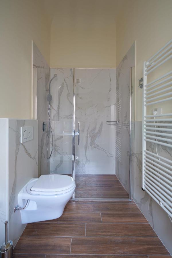 Bed & Breakfast Residenza Mondragone Florence