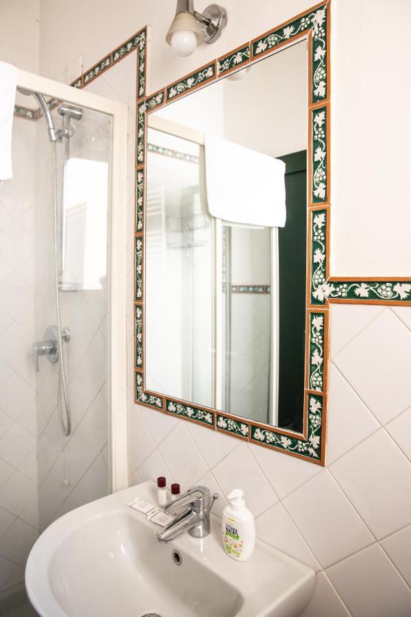 Apartment Darling Near David Florence
