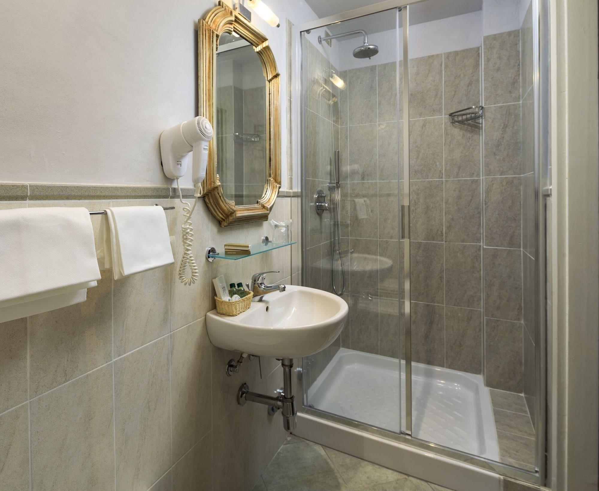 Carlotta Hotel 4*