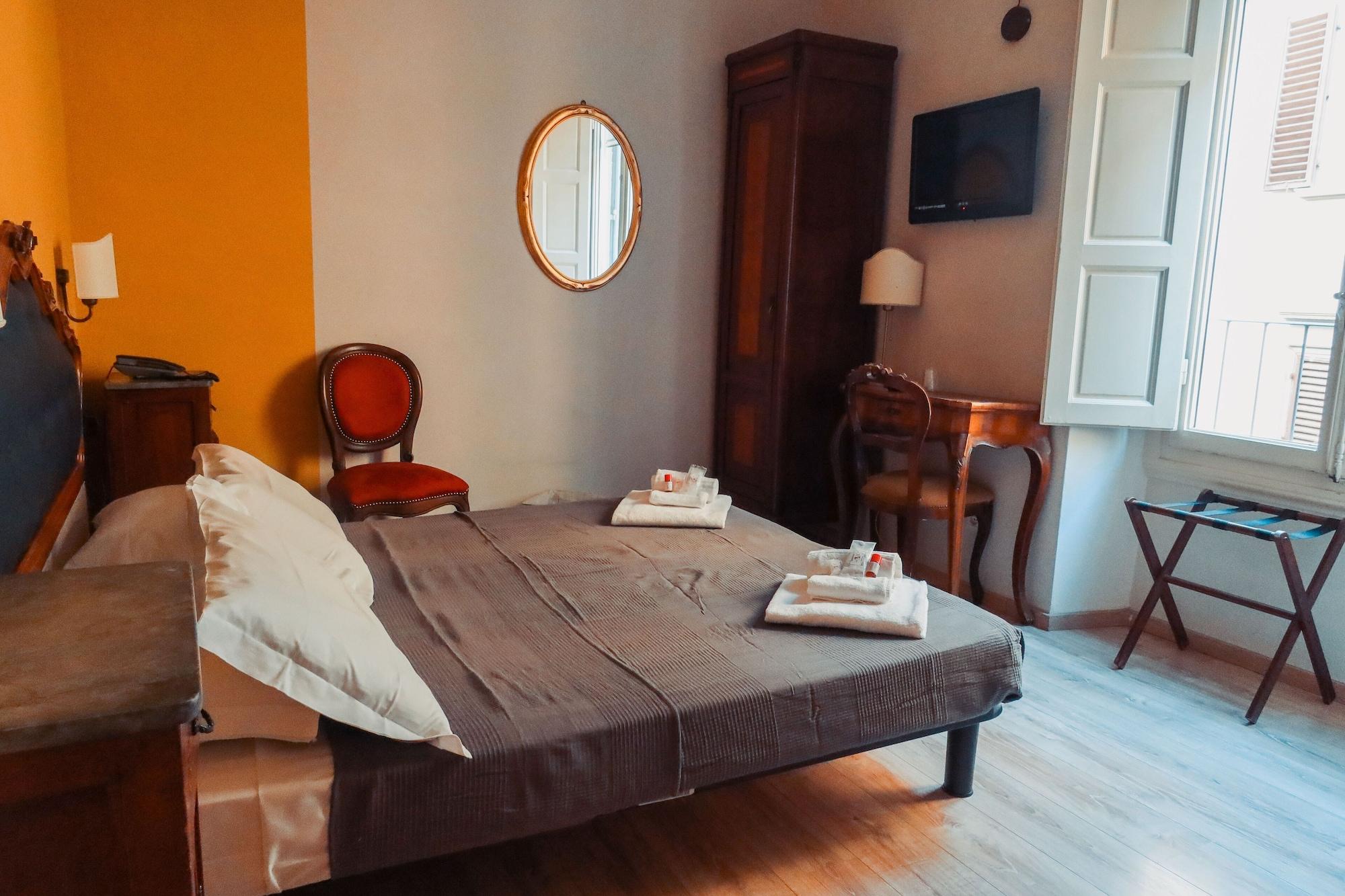 Hotel Azzi 3*