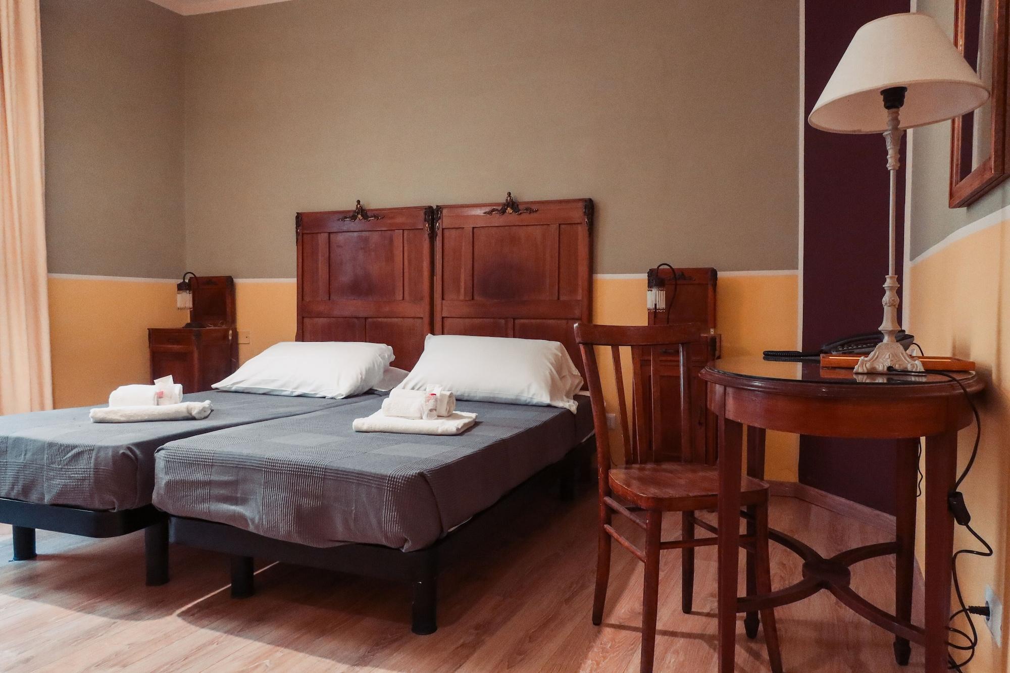 Azzi Hotel