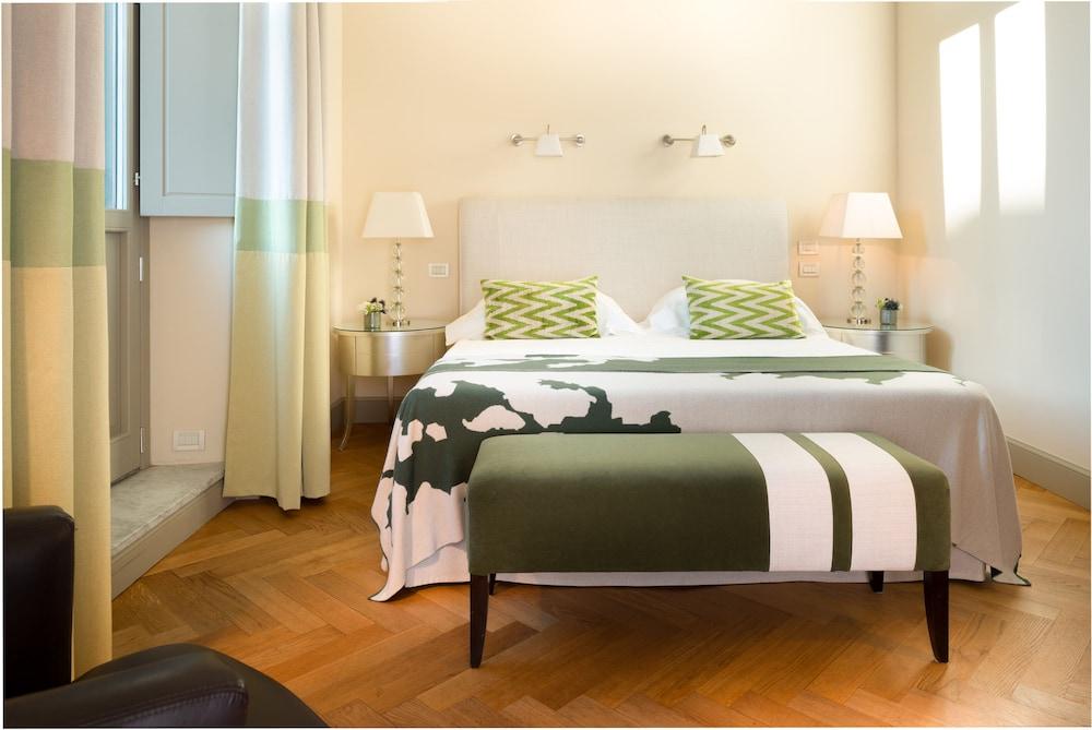 Rocco Forte Savoy Hotel Florence