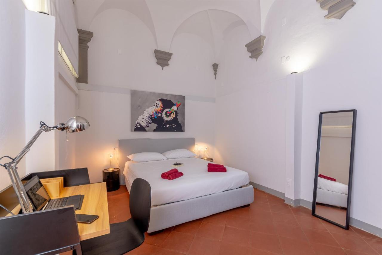Ground Floor With Patio-ghibellina 65 * Firenze