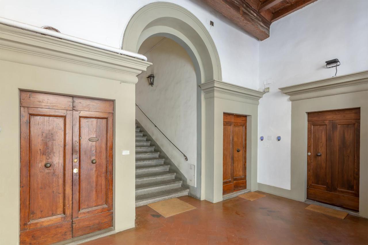 Ground Floor With Patio-ghibellina 65 * Firenze