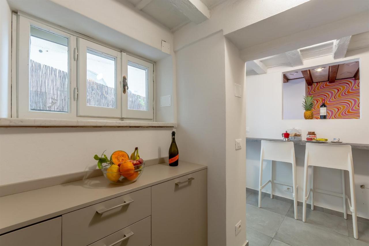 Ground Floor With Patio-ghibellina 65 * Firenze