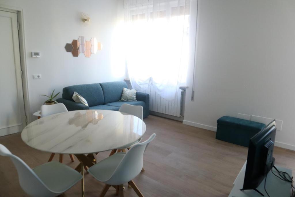 Santa Maria Novella - Golden Lily Florence, Center Apartment Florence