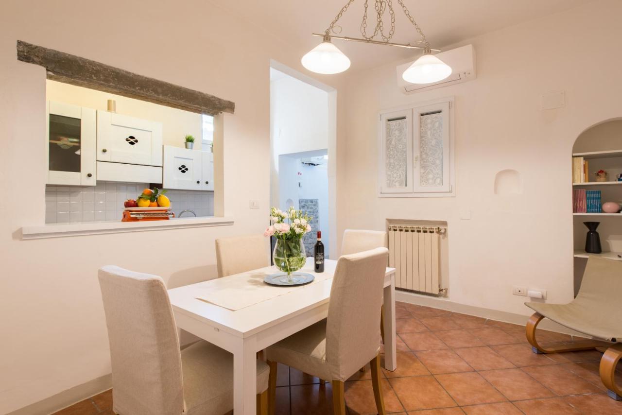 Appartamento Casa A Sant'ambrogio: Santa Croce, Mercato&i Bar *