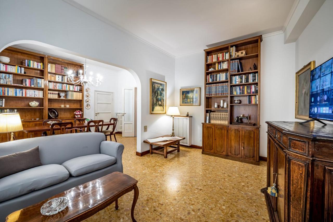 Yid Leopolda Few Minutes From Station Firenze