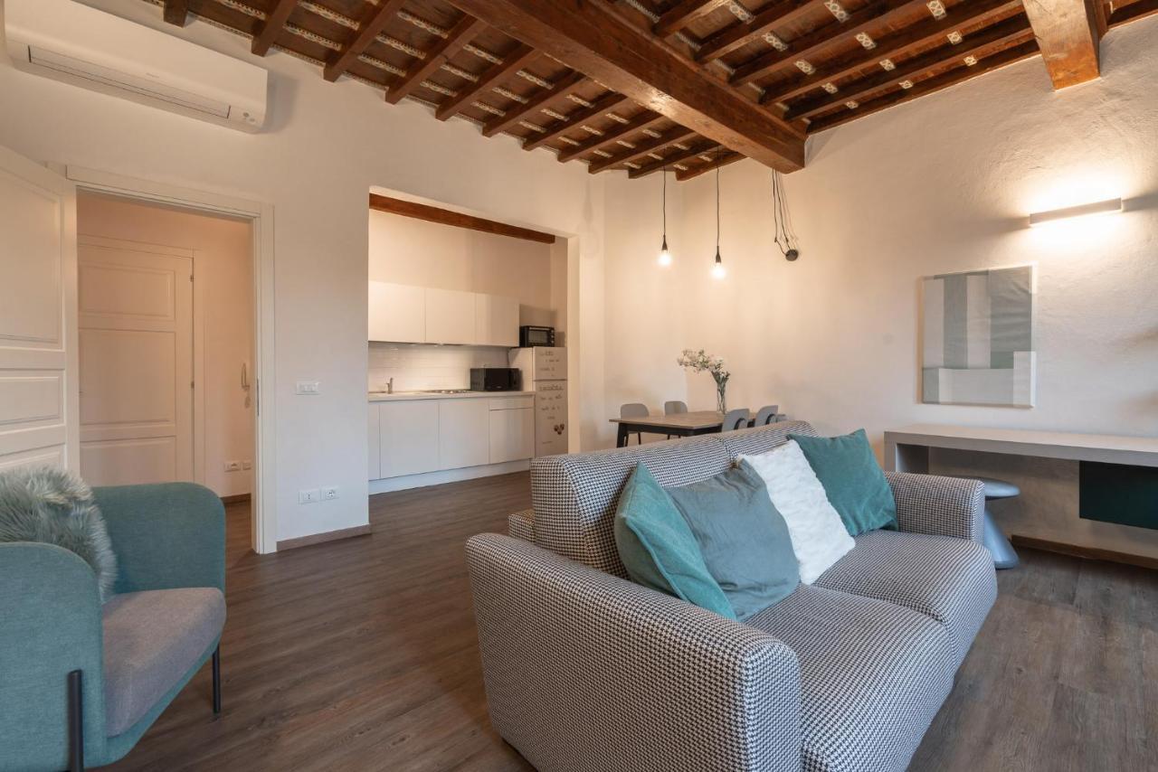 Elegant Green In San Gallo Apartment Florence