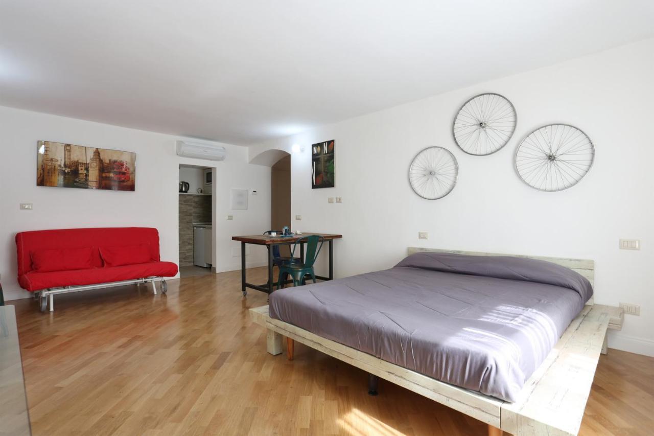 Elica - Sweet Dreams In Apartment