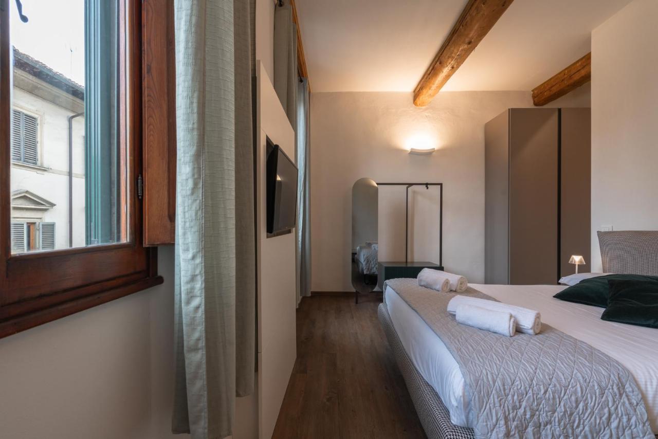 Elegant Green In San Gallo Florence