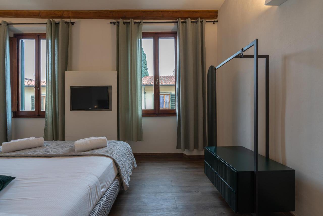 Elegant Green In San Gallo Apartment Florence
